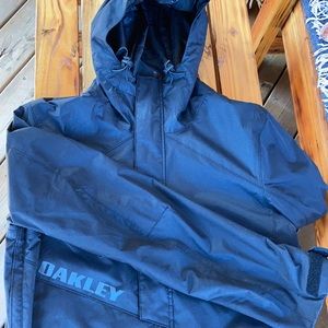 New w tags Men’s Large Oakley snowboarding jacket